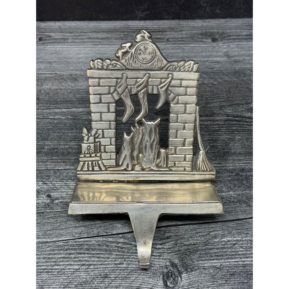 Vtg Fireplace Stocking Holder Heavy Cast Metal 9" Silver Made in India Pewter
